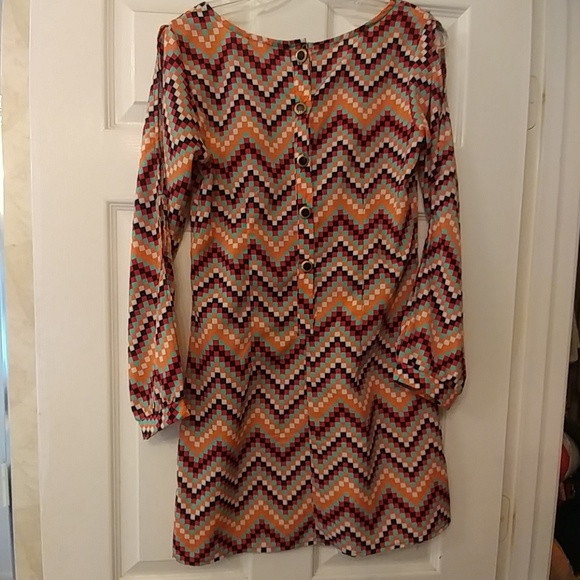 Dress - Picture 2 of 3